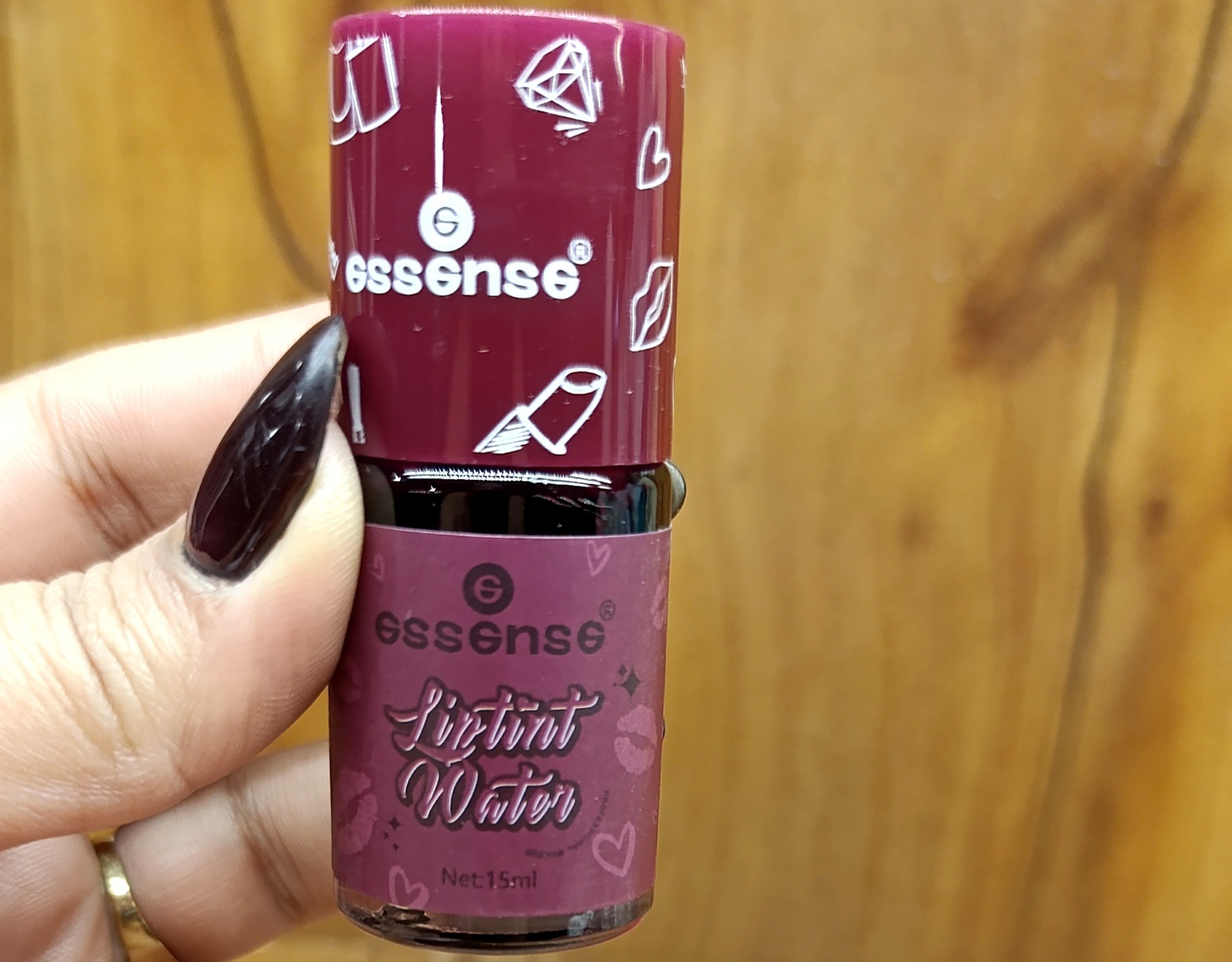 تینت ۲۴ ساعته اسنس