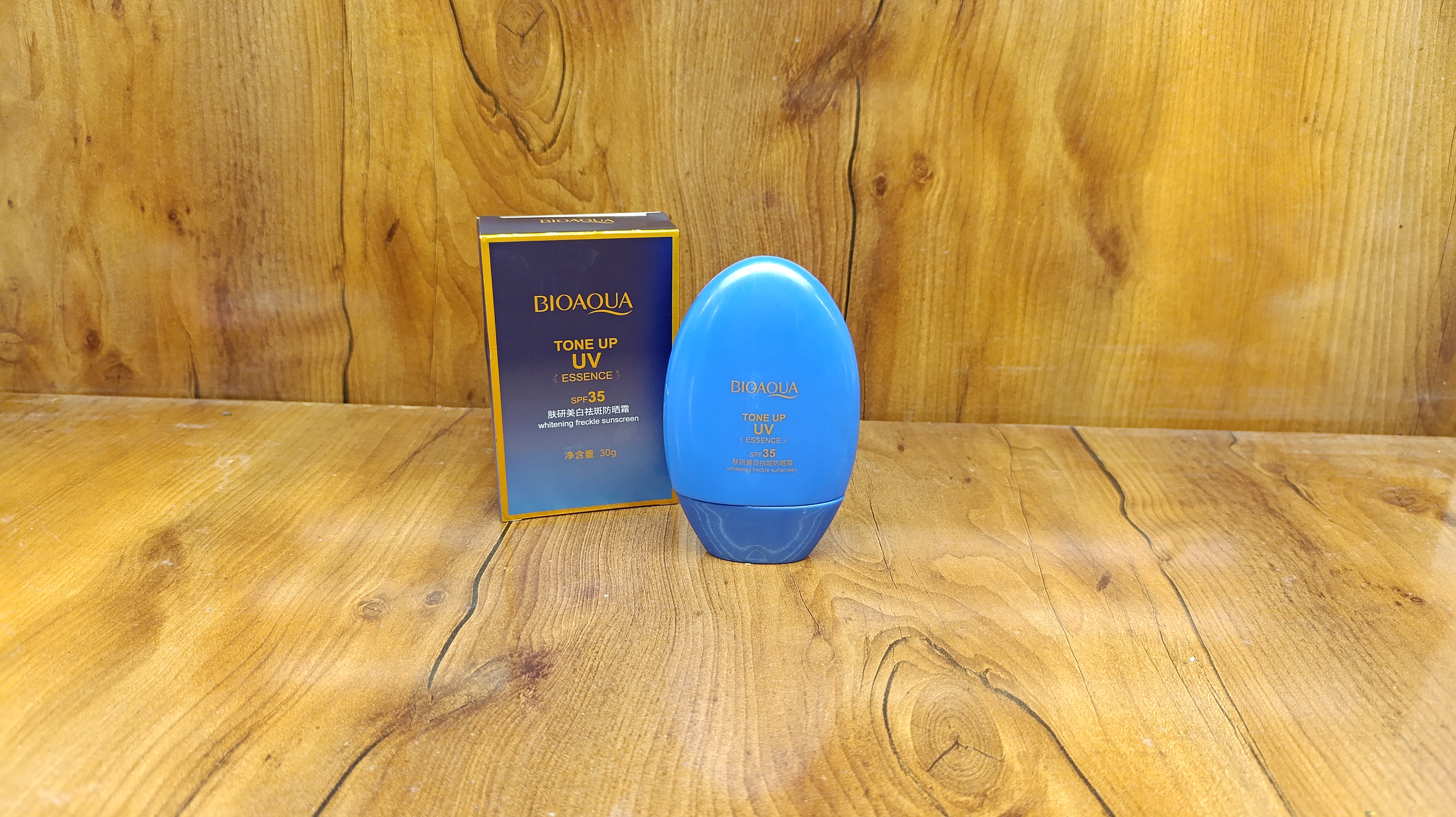 ضدآفتاب بی رنگ