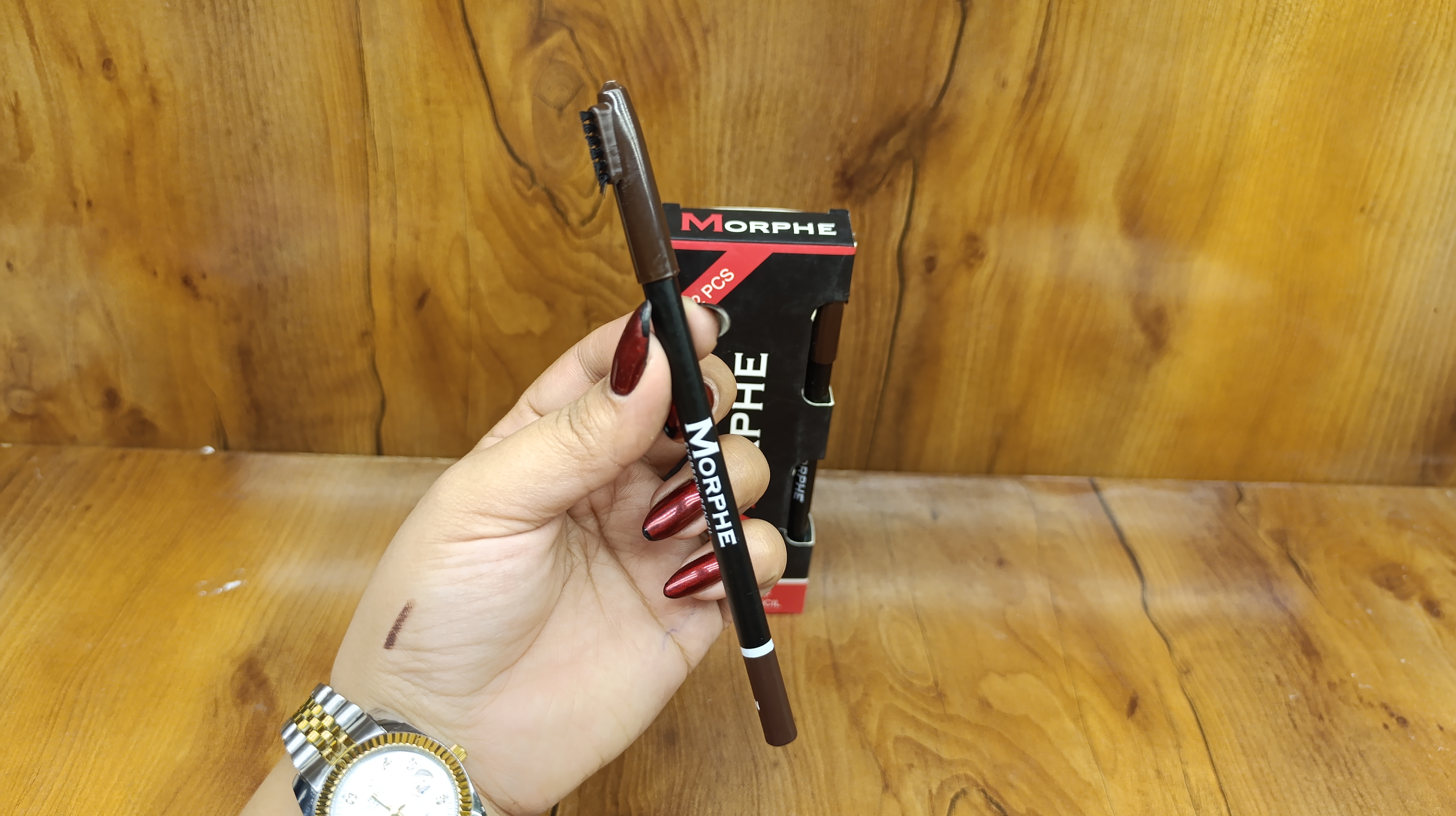 مداد قهوه ای